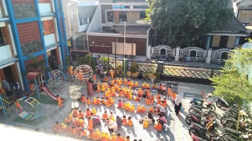 Al Abidin Islamic International Kindergarten, Private School | We provide Indonesia infrastructure map on various property sectors and data. Access property listings, infrastructure developments, news, and valuable transaction data for informed decisions.