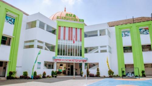 Al Azhar Syifa Budi Senior High School, Private School | We provide Indonesia infrastructure map on various property sectors and data. Access property listings, infrastructure developments, news, and valuable transaction data for informed decisions.