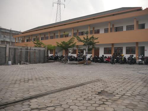 Muhammadiyah Special Program Kottabarat Senior High School, Private School | We provide Indonesia infrastructure map on various property sectors and data. Access property listings, infrastructure developments, news, and valuable transaction data for informed decisions.