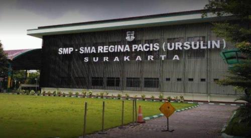 Regina Pacis Junior High School, Private School | We provide Indonesia infrastructure map on various property sectors and data. Access property listings, infrastructure developments, news, and valuable transaction data for informed decisions.