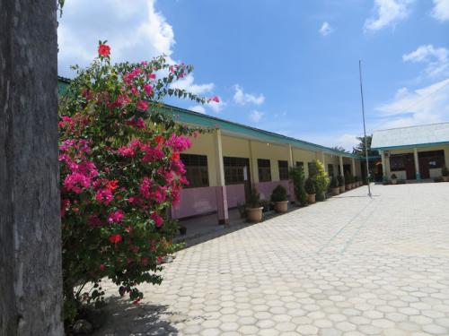 Al Irsyad Elementary School, Private School | We provide Indonesia infrastructure map on various property sectors and data. Access property listings, infrastructure developments, news, and valuable transaction data for informed decisions.