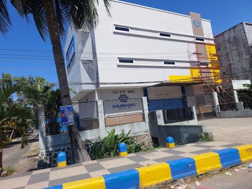 Golden Gate Elementary School, Private School | We provide Indonesia infrastructure map on various property sectors and data. Access property listings, infrastructure developments, news, and valuable transaction data for informed decisions.