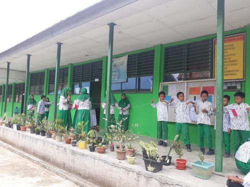 Guppi Sorong City Junior High School, Private School | We provide Indonesia infrastructure map on various property sectors and data. Access property listings, infrastructure developments, news, and valuable transaction data for informed decisions.