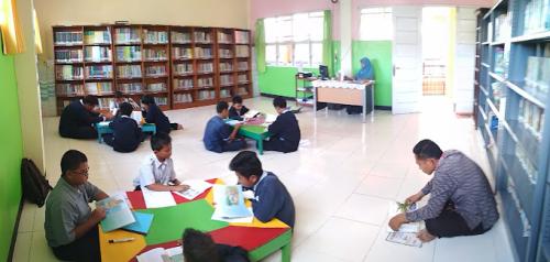 Peradaban Al Izzah Integrated Sorong City Senior High School, Private School | We provide Indonesia infrastructure map on various property sectors and data. Access property listings, infrastructure developments, news, and valuable transaction data for informed decisions.