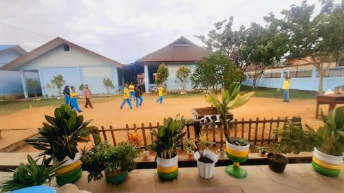 Nusantara Sorong City Junior High School, Private School | We provide Indonesia infrastructure map on various property sectors and data. Access property listings, infrastructure developments, news, and valuable transaction data for informed decisions.