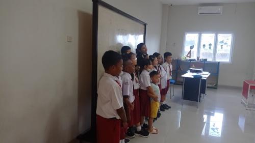 Shine Secondary Junior High School, Private School | We provide Indonesia infrastructure map on various property sectors and data. Access property listings, infrastructure developments, news, and valuable transaction data for informed decisions.