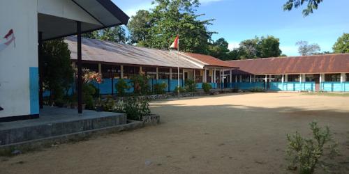 YPK Elim Malanu Elementary School, Private School | We provide Indonesia infrastructure map on various property sectors and data. Access property listings, infrastructure developments, news, and valuable transaction data for informed decisions.