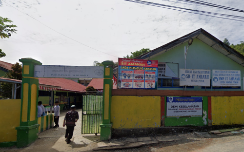 Amanah Sungai Penuh Islamic Junior High School, Private School | We provide Indonesia infrastructure map on various property sectors and data. Access property listings, infrastructure developments, news, and valuable transaction data for informed decisions.