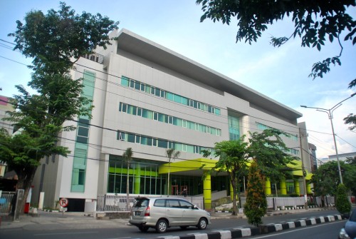 Dr. Soetomo General Hospital, Hospital | We provide Indonesia infrastructure map on various property sectors and data. Access property listings, infrastructure developments, news, and valuable transaction data for informed decisions.