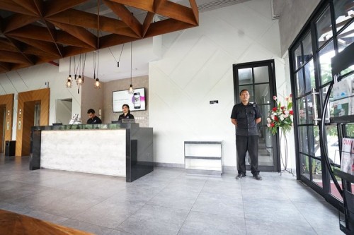 Completed hotel, Jaya Sukses Makmur Sentosa,  | We provide Indonesia infrastructure map on various property sectors and data. Access property listings, infrastructure developments, news, and valuable transaction data for informed decisions.