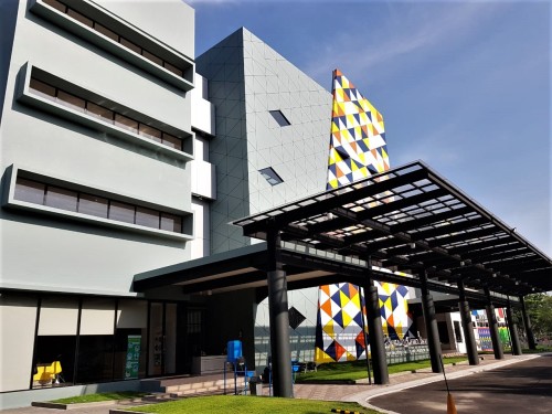 Citra Berkat CitraLand School Surabaya, International School | We provide Indonesia infrastructure map on various property sectors and data. Access property listings, infrastructure developments, news, and valuable transaction data for informed decisions.