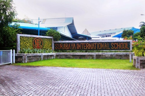 Surabaya Intercultural School, International School | We provide Indonesia infrastructure map on various property sectors and data. Access property listings, infrastructure developments, news, and valuable transaction data for informed decisions.