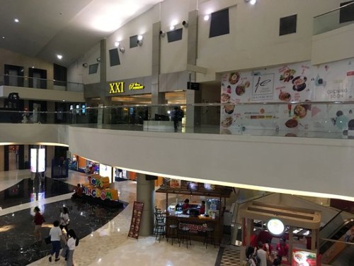 Lenmarc Mall, Leased Retail, Bukit Darmo Property | We provide Indonesia infrastructure map on various property sectors and data. Access property listings, infrastructure developments, news, and valuable transaction data for informed decisions.