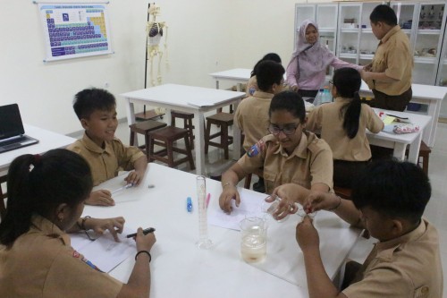 Global Indonesia School, International School | We provide Indonesia infrastructure map on various property sectors and data. Access property listings, infrastructure developments, news, and valuable transaction data for informed decisions.
