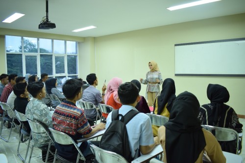 Serang Raya University, University | We provide Indonesia infrastructure map on various property sectors and data. Access property listings, infrastructure developments, news, and valuable transaction data for informed decisions.
