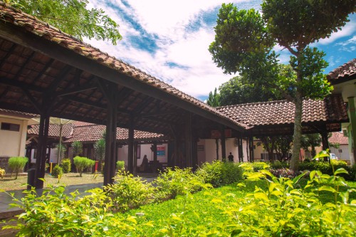 Jampang Kulon Regional General Hospital, Hospital | We provide Indonesia infrastructure map on various property sectors and data. Access property listings, infrastructure developments, news, and valuable transaction data for informed decisions.