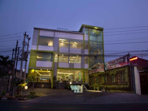 Completed hotel | We provide Indonesia infrastructure map on various property sectors and data. Access property listings, infrastructure developments, news, and valuable transaction data for informed decisions.