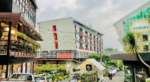 Completed hotel | We provide Indonesia infrastructure map on various property sectors and data. Access property listings, infrastructure developments, news, and valuable transaction data for informed decisions.