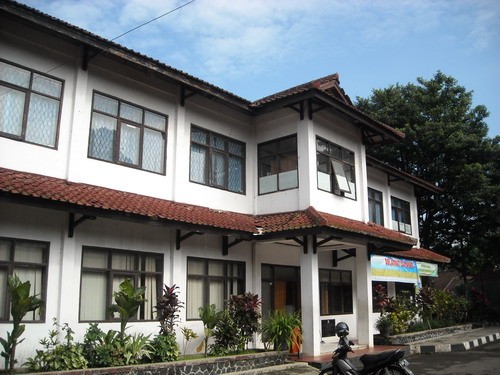 Sukabumi Polytechnic, University | We provide Indonesia infrastructure map on various property sectors and data. Access property listings, infrastructure developments, news, and valuable transaction data for informed decisions.