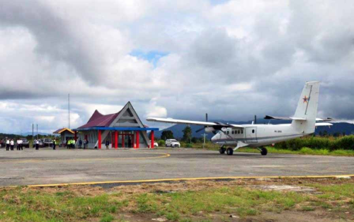 Sibisa Airport, Airport, Government | We provide Indonesia infrastructure map on various property sectors and data. Access property listings, infrastructure developments, news, and valuable transaction data for informed decisions.