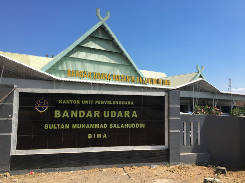 Sultan Muhammad Salahudin Airport, Airport, Government | We provide Indonesia infrastructure map on various property sectors and data. Access property listings, infrastructure developments, news, and valuable transaction data for informed decisions.