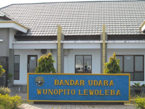Wunopito Airport, Airport, Government | We provide Indonesia infrastructure map on various property sectors and data. Access property listings, infrastructure developments, news, and valuable transaction data for informed decisions.
