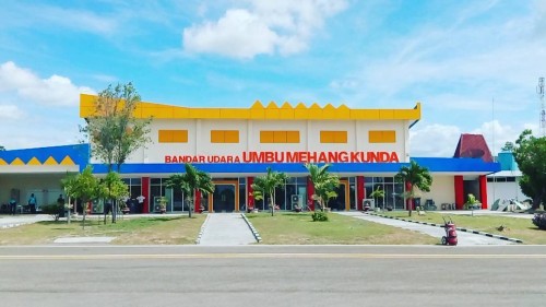 Umbu Mehang Kunda Airport, Airport, Government | We provide Indonesia infrastructure map on various property sectors and data. Access property listings, infrastructure developments, news, and valuable transaction data for informed decisions.