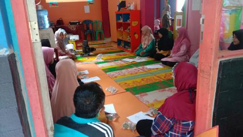 Al Ikhlas Lunto Kindergarten, Private School | We provide Indonesia infrastructure map on various property sectors and data. Access property listings, infrastructure developments, news, and valuable transaction data for informed decisions.