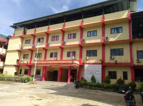 Muhammadiyah 2 Junior High School, Private School | We provide Indonesia infrastructure map on various property sectors and data. Access property listings, infrastructure developments, news, and valuable transaction data for informed decisions.