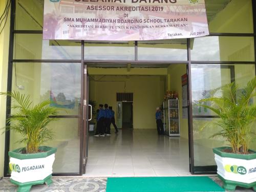 Muhammadiyah Boarding Senior High School, Private School | We provide Indonesia infrastructure map on various property sectors and data. Access property listings, infrastructure developments, news, and valuable transaction data for informed decisions.