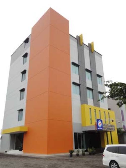 Bina Sarana Informatika Univeristy Tegal, University | We provide Indonesia infrastructure map on various property sectors and data. Access property listings, infrastructure developments, news, and valuable transaction data for informed decisions.