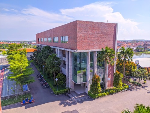 Harapan Bersama Polytechnic Campus 1, University | We provide Indonesia infrastructure map on various property sectors and data. Access property listings, infrastructure developments, news, and valuable transaction data for informed decisions.