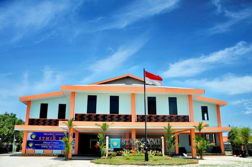 YMI Tegal College of Informatics and Computer Management, University | We provide Indonesia infrastructure map on various property sectors and data. Access property listings, infrastructure developments, news, and valuable transaction data for informed decisions.