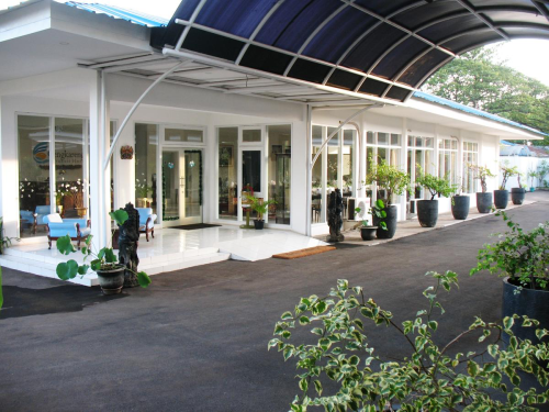 Completed hotel | We provide Indonesia infrastructure map on various property sectors and data. Access property listings, infrastructure developments, news, and valuable transaction data for informed decisions.