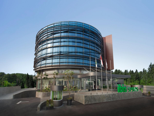 Completed hotel, PT Accor Group | We provide Indonesia infrastructure map on various property sectors and data. Access property listings, infrastructure developments, news, and valuable transaction data for informed decisions.