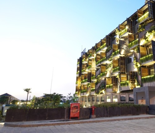Completed hotel | We provide Indonesia infrastructure map on various property sectors and data. Access property listings, infrastructure developments, news, and valuable transaction data for informed decisions.