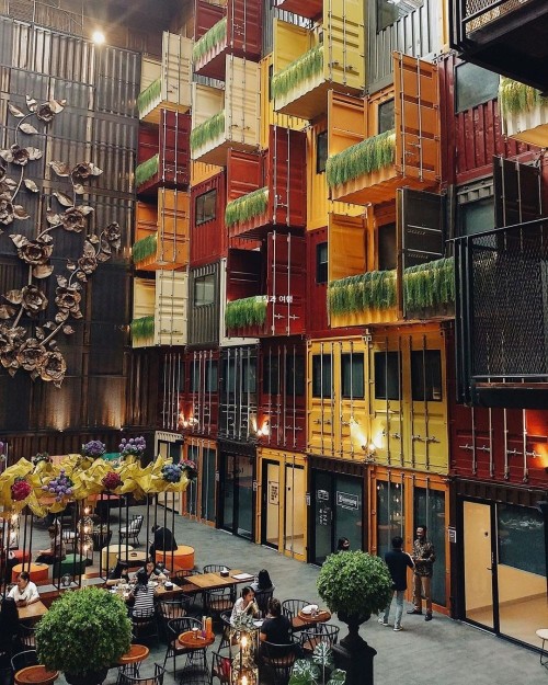 Completed hotel | We provide Indonesia infrastructure map on various property sectors and data. Access property listings, infrastructure developments, news, and valuable transaction data for informed decisions.