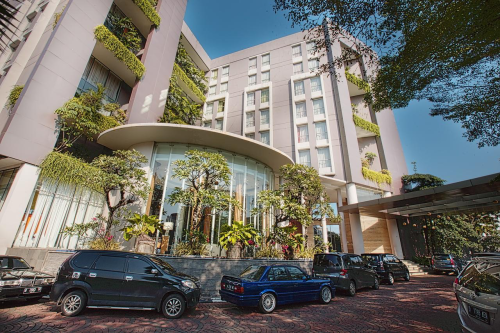 Completed hotel, PT Soll Marina Properti | We provide Indonesia infrastructure map on various property sectors and data. Access property listings, infrastructure developments, news, and valuable transaction data for informed decisions.