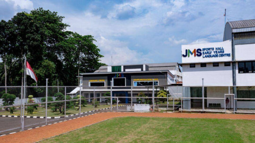 Jakarta Multicultural School, International School | We provide Indonesia infrastructure map on various property sectors and data. Access property listings, infrastructure developments, news, and valuable transaction data for informed decisions.