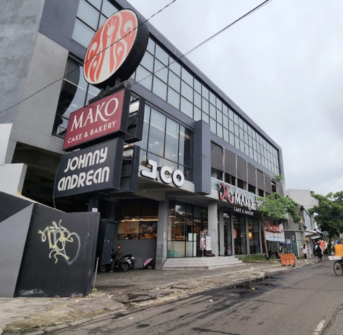 JCO Damiyati Pasar Anyar, Stand Alone Retail | We provide Indonesia infrastructure map on various property sectors and data. Access property listings, infrastructure developments, news, and valuable transaction data for informed decisions.