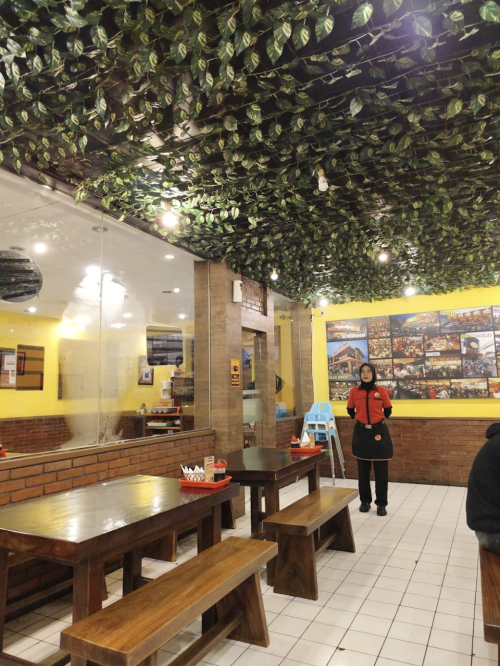 Bebek Kaleyo Gading Serpong, Stand Alone Retail | We provide Indonesia infrastructure map on various property sectors and data. Access property listings, infrastructure developments, news, and valuable transaction data for informed decisions.