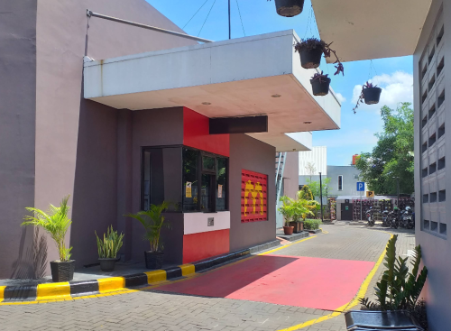 McDonald's Ceger Pondok Aren, Stand Alone Retail | We provide Indonesia infrastructure map on various property sectors and data. Access property listings, infrastructure developments, news, and valuable transaction data for informed decisions.