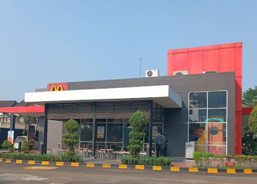 McDonald's Gading Serpong, Stand Alone Retail | We provide Indonesia infrastructure map on various property sectors and data. Access property listings, infrastructure developments, news, and valuable transaction data for informed decisions.