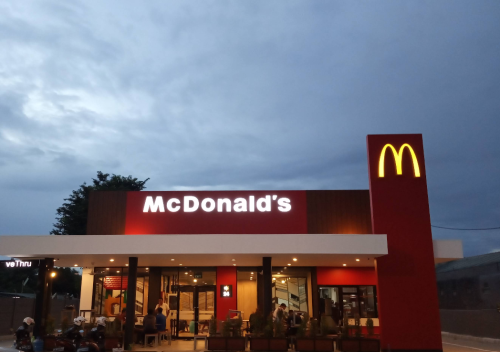 McDonald's KH Hasyim Ashari, Stand Alone Retail | We provide Indonesia infrastructure map on various property sectors and data. Access property listings, infrastructure developments, news, and valuable transaction data for informed decisions.