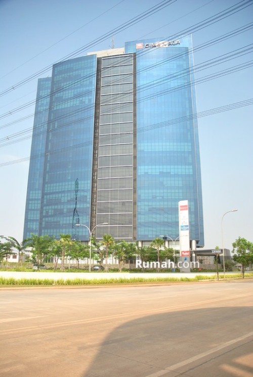 Synergy Building berlokasi di Kecamatan Pinang, Kota Tangerang, Provinsi Banten. Gedung dengan 21 lantai ini rampung dibangun pada tahun 2012 dengan pengembang...