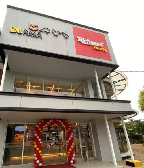 Richeese Factory Bintaro, Stand Alone Retail | We provide Indonesia infrastructure map on various property sectors and data. Access property listings, infrastructure developments, news, and valuable transaction data for informed decisions.
