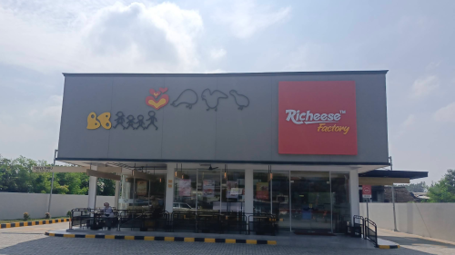 Richeese Factory Cisauk, Stand Alone Retail | We provide Indonesia infrastructure map on various property sectors and data. Access property listings, infrastructure developments, news, and valuable transaction data for informed decisions.