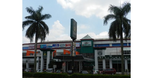 Bintaro Jaya Plaza merupakan pusat perbelanjaan yang terletak di Jl. Bintaro Utama 3A Blok D No. 28, Kecamatan Pondok Aren, Kota Tanggerang Selatan. Mall ini di...