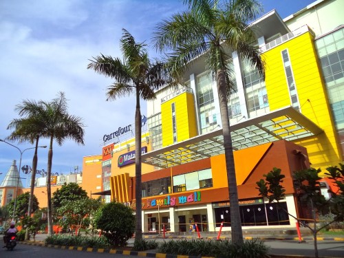 CBD Ciledug Mall merupakan pusat perbelanjaan yang terletak di Jl. HOS Cokroaminoto No. 93, Kecamatan Karang Tengah, Kota Tanggerang. Mall ini dibangun oleh PT...