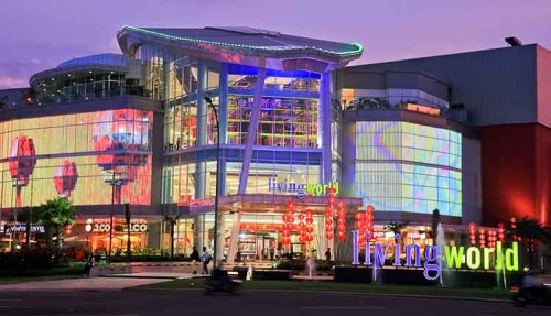 Living World Alam Sutra merupakan pusat perbelanjaan yang terletak di Jl. Alam Sutera Boulevard No.21, Kecamatan Serpong Utara, Kota Tanggerang Selatan. Pusat p...